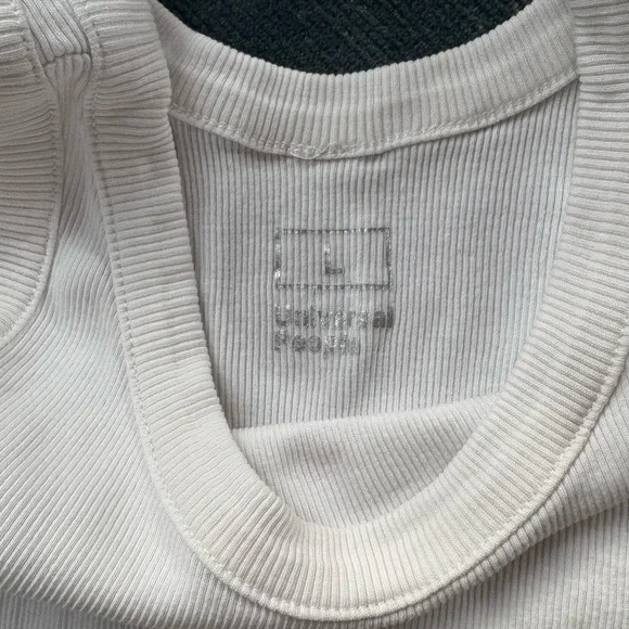 White Universal People (UP) Women’s Tank
EUC, LG - Picture 2 of 4